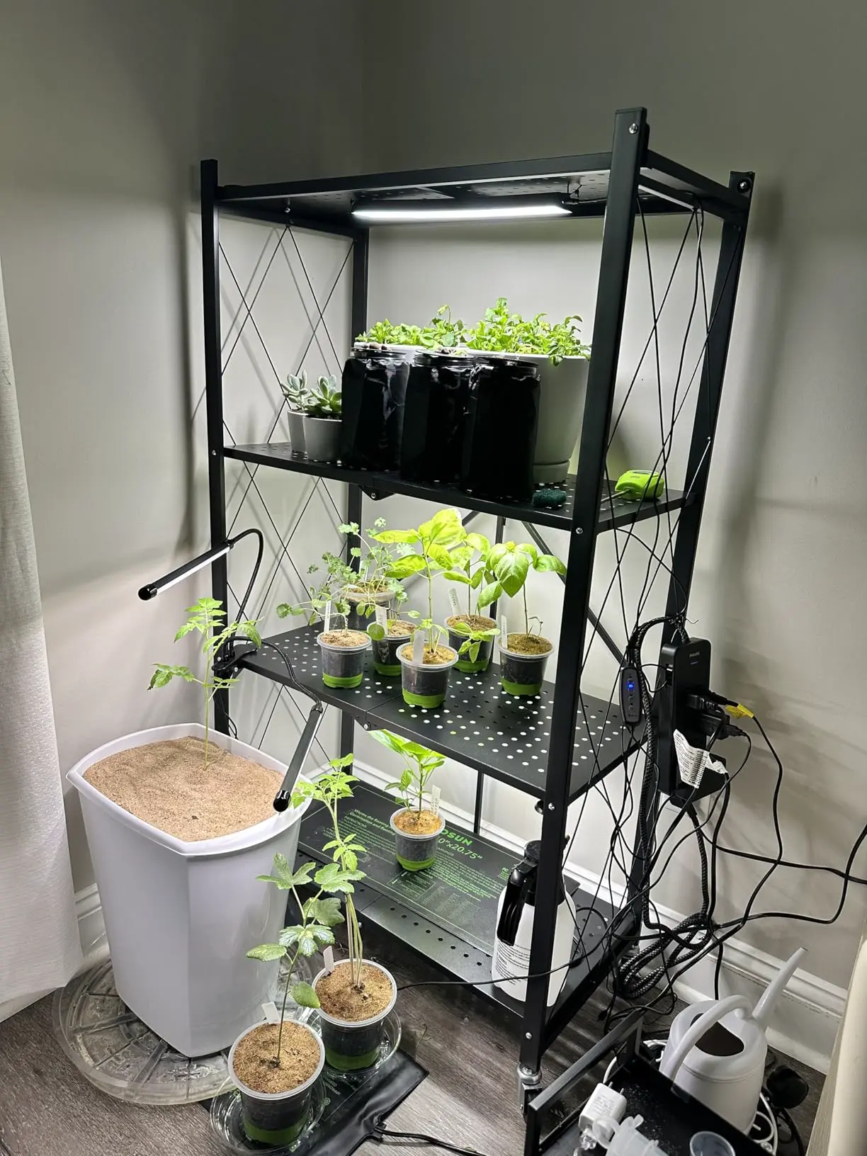 Raft metalic pliabil cu roți, fotografie client